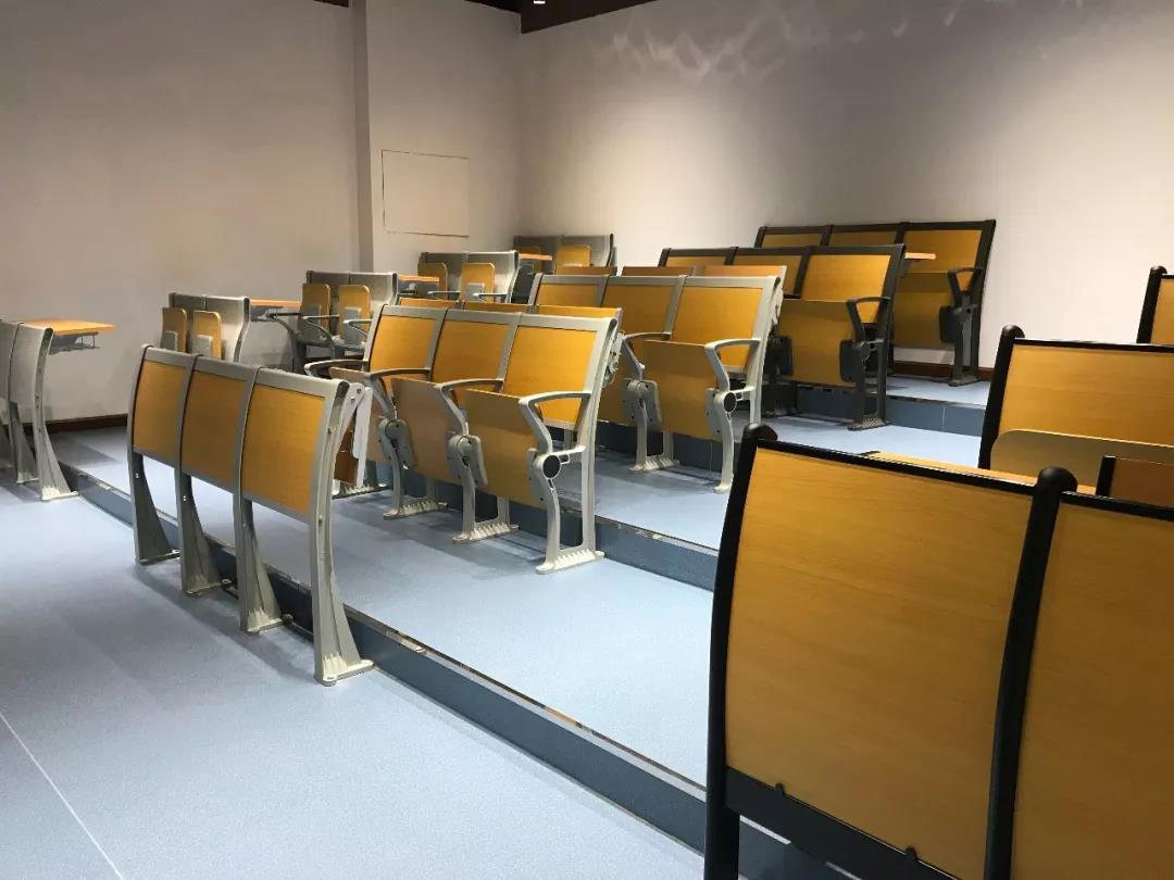 【開學(xué)季奮戰(zhàn)特輯】祥聚座椅加班加點(diǎn)迎最后沖刺，齊心協(xié)力為客戶！